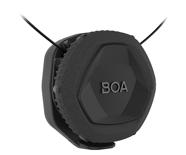 Technologie BOA pro jednoduché zouvání a obouvání bot